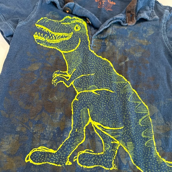 6/20$ blue toddler dinosaur theme polo size 3T - Picture 2 of 7